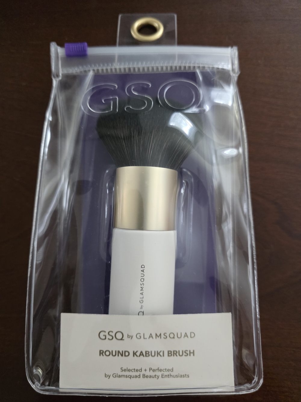 GSQ Round Kabuki Brush - White with Gold Ferrule